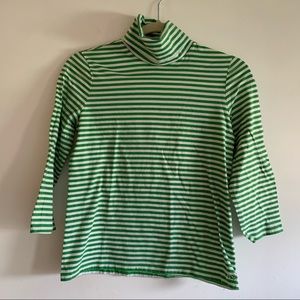 VINEYARD VINES turtle neck shirt
